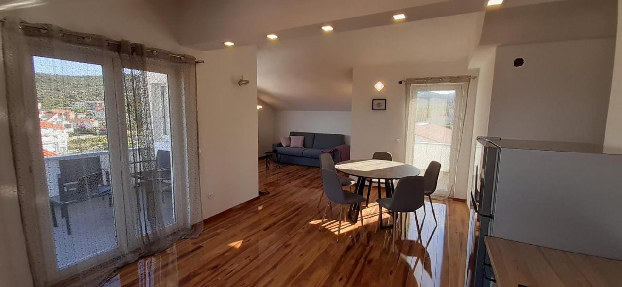 Apartmani Rita Slatine Esterno foto