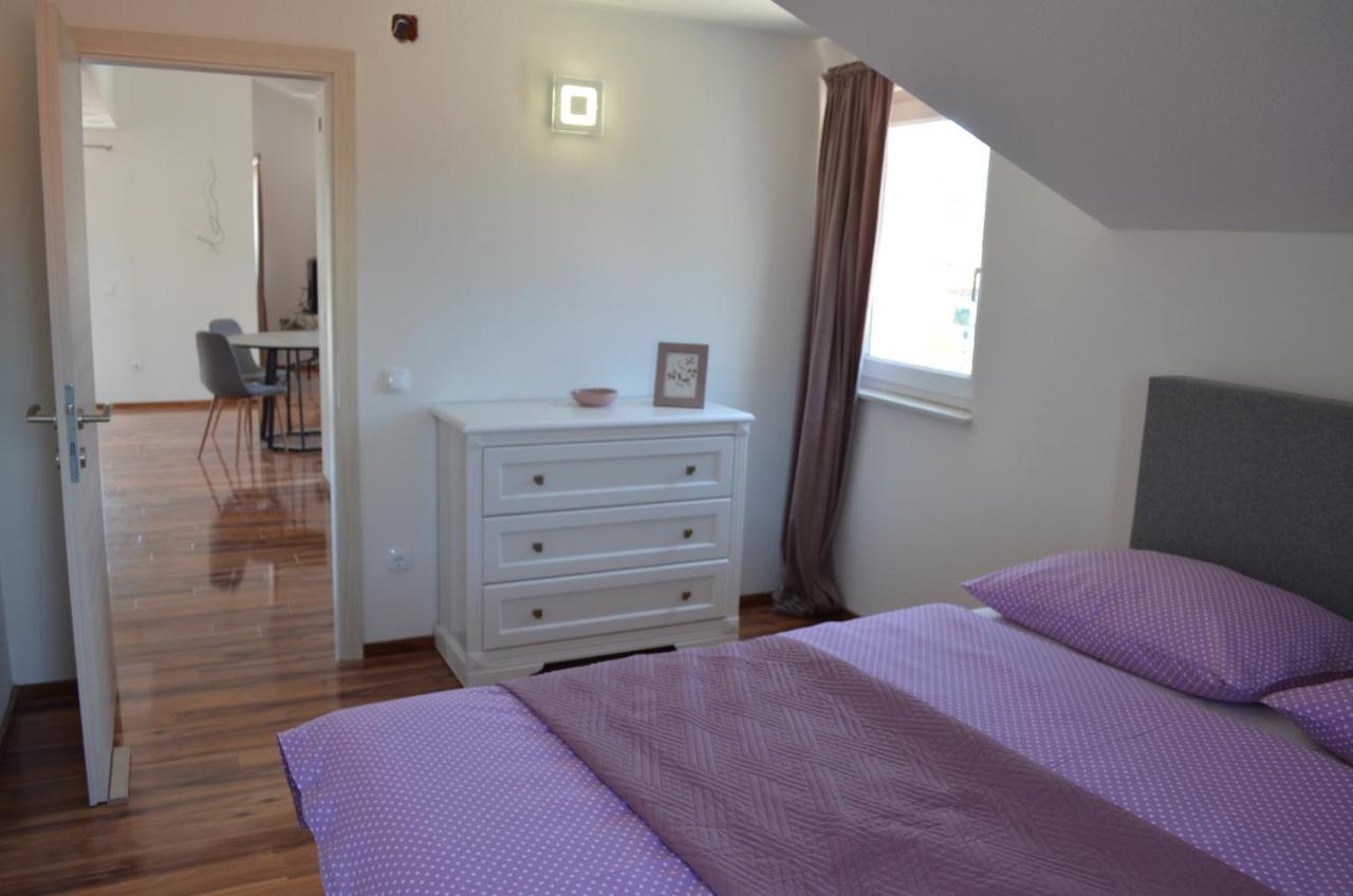 Apartmani Rita Slatine Esterno foto
